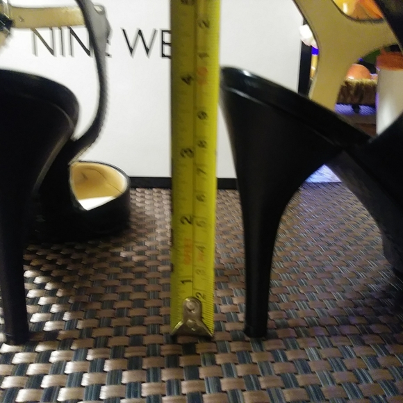 Nine West size 7.5 M.genuine leather.New in box. - Picture 10 of 13
